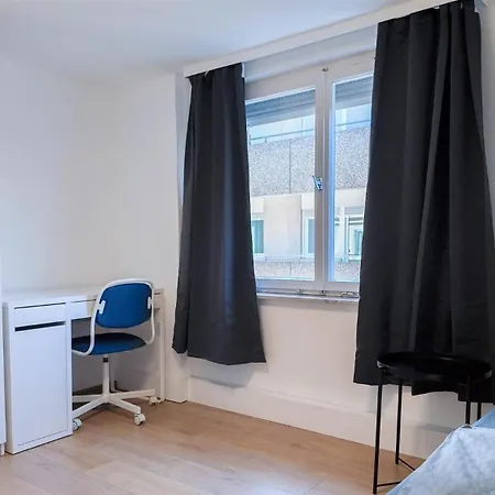 Alfa 4 Zimmer-apartment Bei Stuttgart Zentral 5 Betten L Bad Kueche Wlan Wm L Langzeitaufenthalte L Bath Kitchen 5 Beds Wifi Wm L Long Kornwestheim