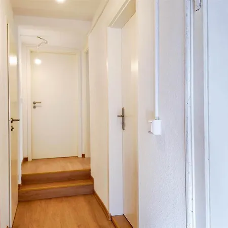 Alfa 4 Zimmer-apartment Bei Stuttgart Zentral 5 Betten L Bad Kueche Wlan Wm L Langzeitaufenthalte L Bath Kitchen 5 Beds Wifi Wm L Long * Kornwestheim