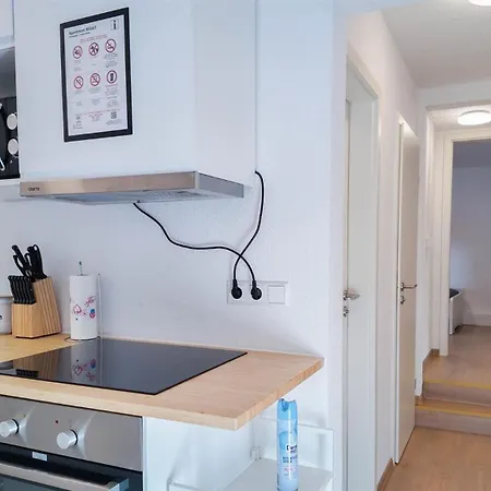 Alfa 4 Zimmer-apartment Bei Stuttgart Zentral 5 Betten L Bad Kueche Wlan Wm L Langzeitaufenthalte L Bath Kitchen 5 Beds Wifi Wm L Long 아파트 코른베스트하임